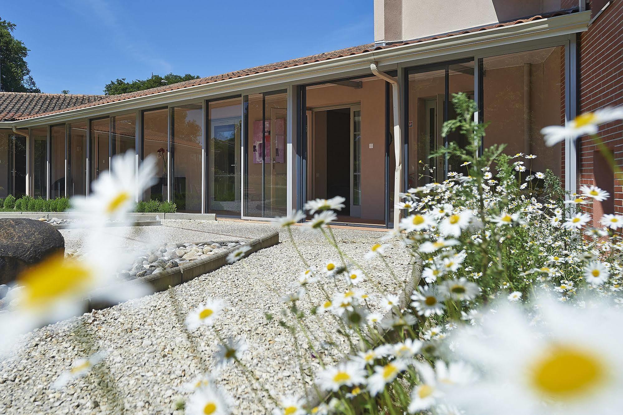Cit'Hotel Les Alizes Limoges Exterior photo